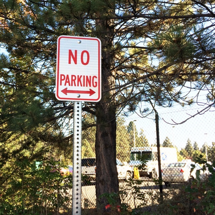 No Parking Reflective Sign 